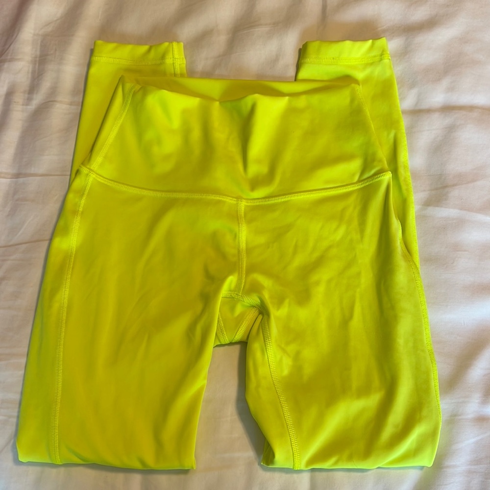 Highlighter yellow lulu leggings